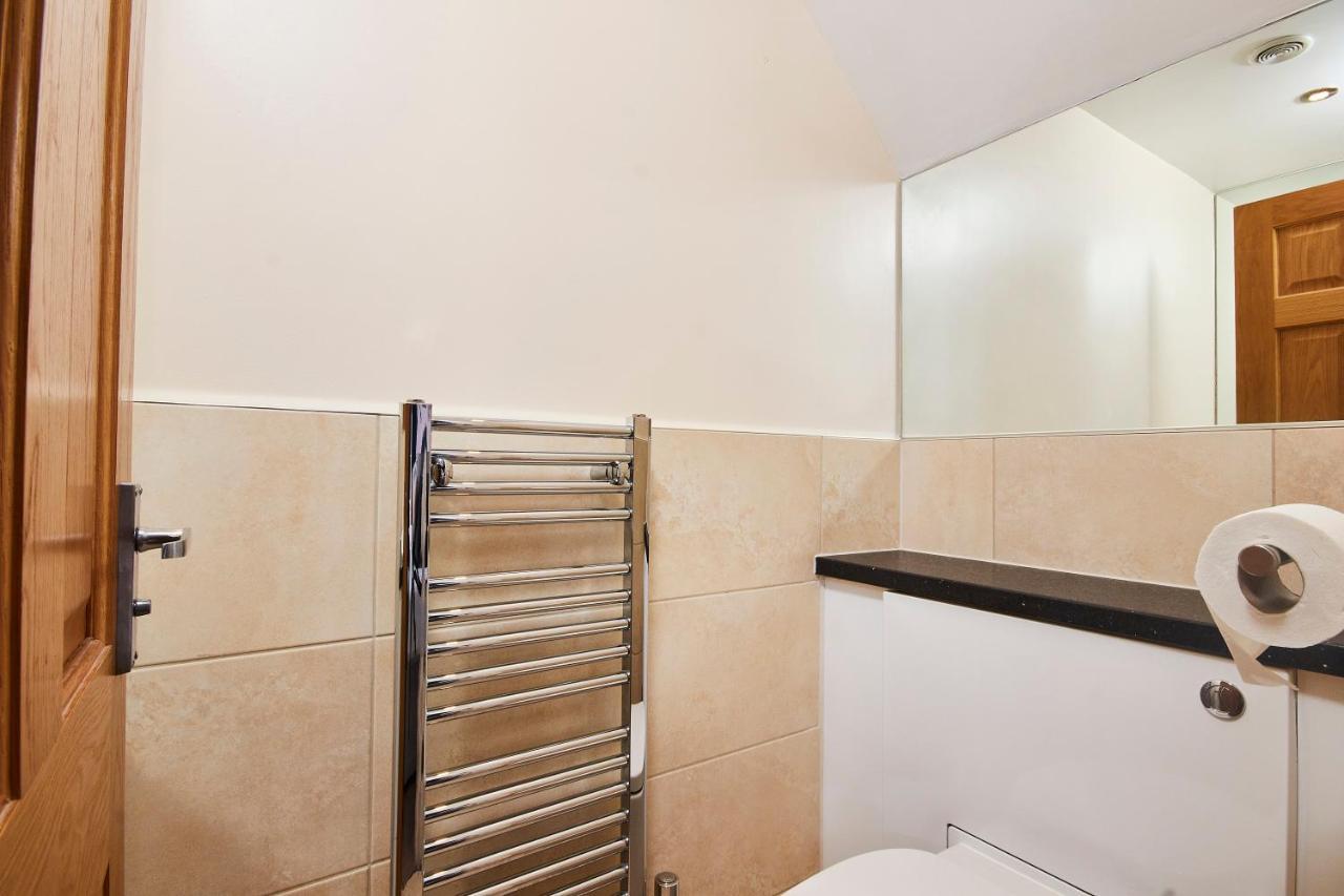 Striking Monroe Suite! Bath Exterior photo